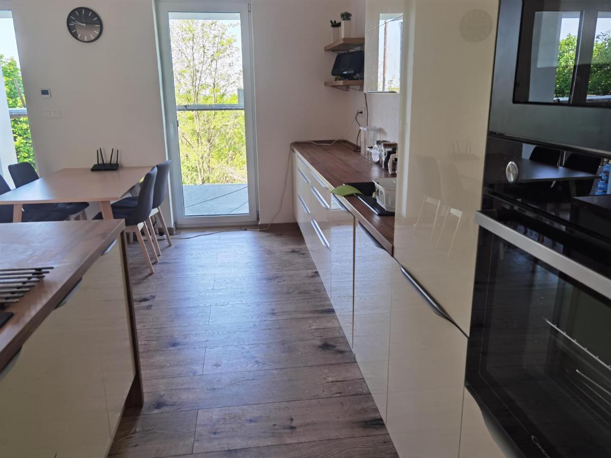 Sunset House Piestany Cervena Veza Banka Exterior foto